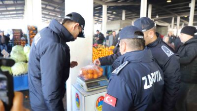 Çankırı Belediyesi Zabıta ekipleri, vatandaşların güvenli ve sağlıklı alışveriş yapabilmesi