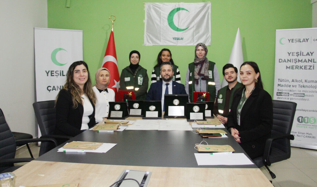 Yeşilay Danışma Birimi Türkiye’de ilk olarak Çankırı’da Türkiye Yeşilay Cemiyeti Çankırı Şube Başkanı İsmail Özcan, göreve geldiği