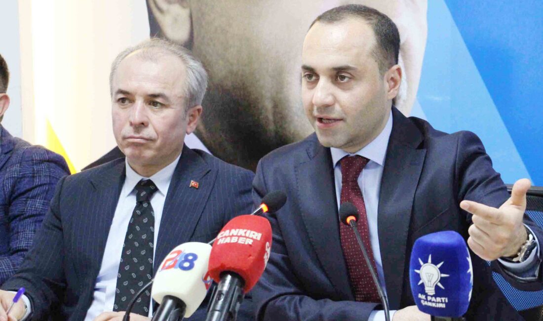 AK Parti İl Başkanı Erdoğan: Başkan Esen projelerini hazırlasın, biz destek veririz AK Parti İl Başkanı Erdoğan, “Belediye Başkanımız İsmail Hakkı Esen’e
