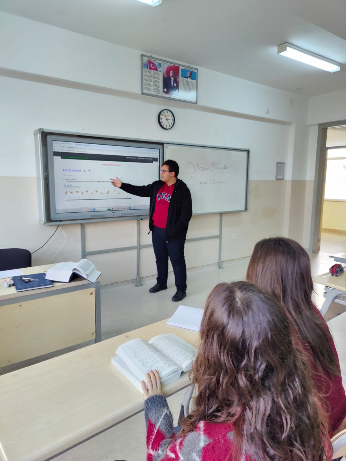 Çankırı TOBB Fen Lisesinde “Biliyorum, Okuyorum” etkinliği gerçekleştirildi. Okulda gerçekleştirilen