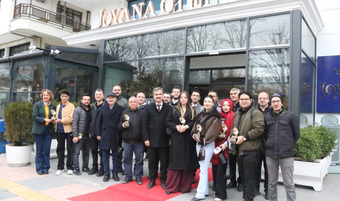 Gençlik ve Spor İl Müdürü Ak, gazetecileri unutmadı 10 Ocak Çalışan Gazeteciler Günü kapsamında Gençlik ve Spor İl