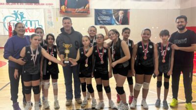 Çankırı Okul Sporları kapsamında düzenlenen Voleybol Küçük Kızlar İl Birinciliği