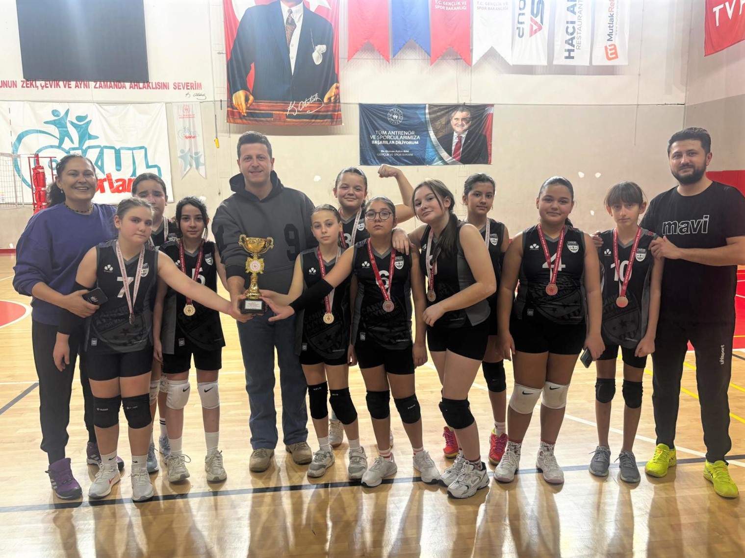 Çankırı Okul Sporları kapsamında düzenlenen Voleybol Küçük Kızlar İl Birinciliği