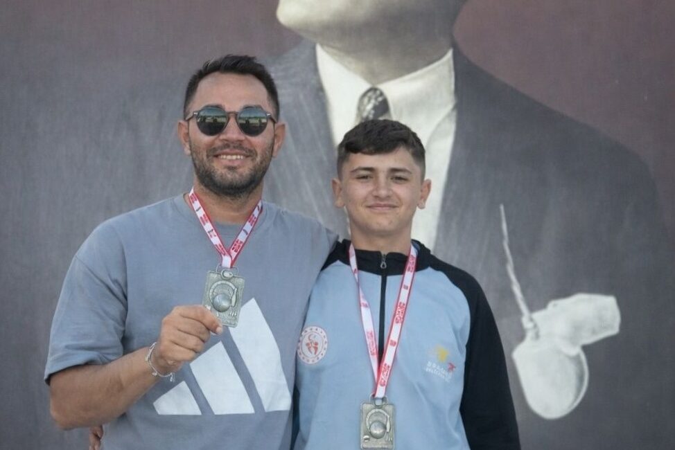 Hatip, genç çiftler kategorisinde Türkiye 3. sü oldu Gençler Türkiye Bocce (Raffa) Şampiyonası Mersin’de yapıldı. 16–20 Ocak tarihleri