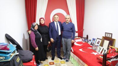 Çankırı Valisi Hüseyin Çakırtaş ilk görev gününde şehit ailesi ile