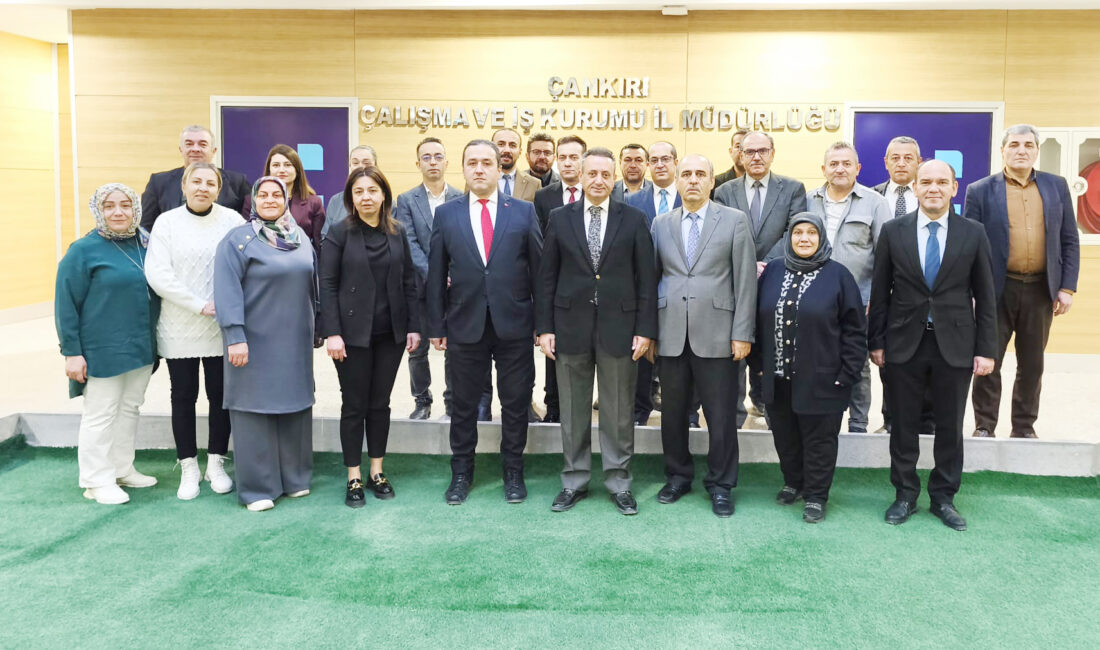 Çankırı İŞKUR 2025 yılında yaptığı Türkiye geneli derecelerle geleneği bozmadı Çankırı İŞKUR İl Müdürü Alim Çaycı, 2025 yılında gerçekleştirilen çalışmalara