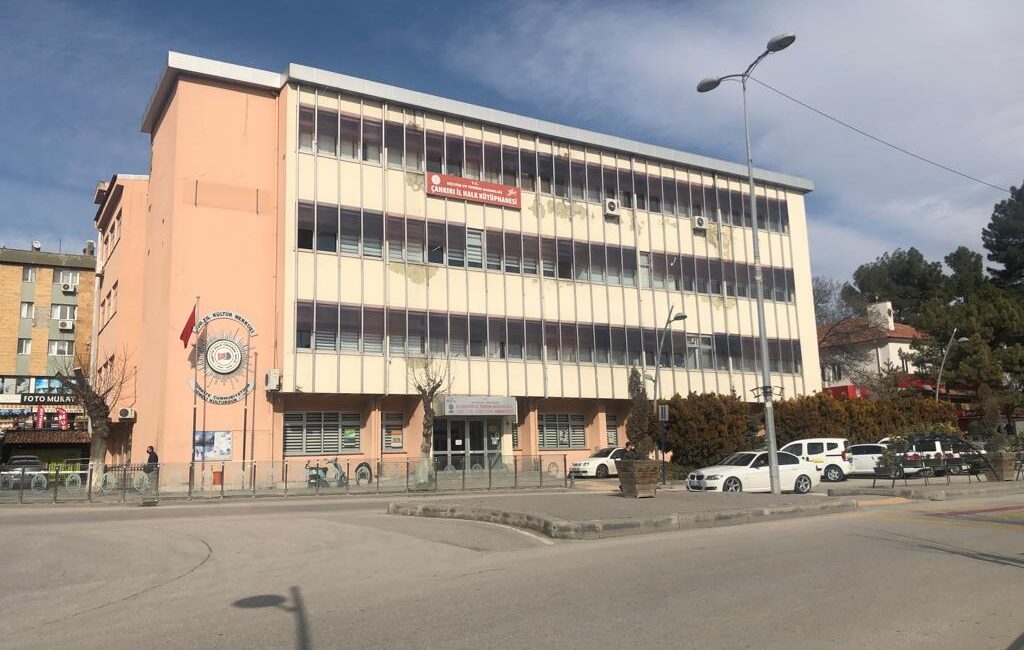 AK Parti Çankırı İl Başkanı Koray Erdoğan, kütüphane projesi ve