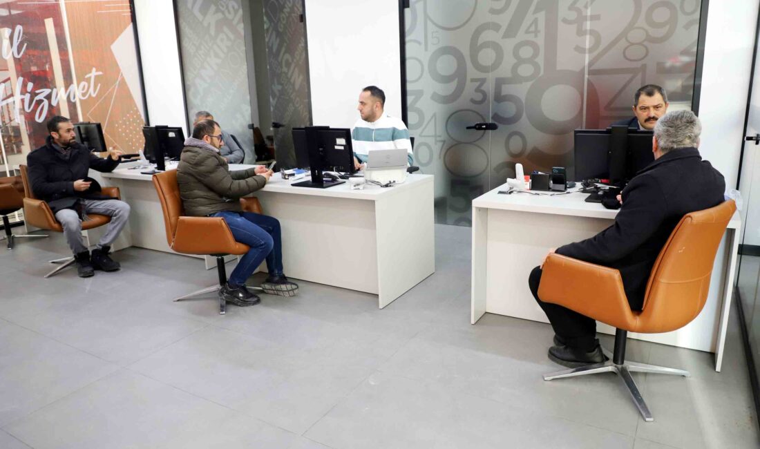 Geçtiğimiz yıl vatandaşların talep ve şikâyetlerine hızlı ve etkin çözümler