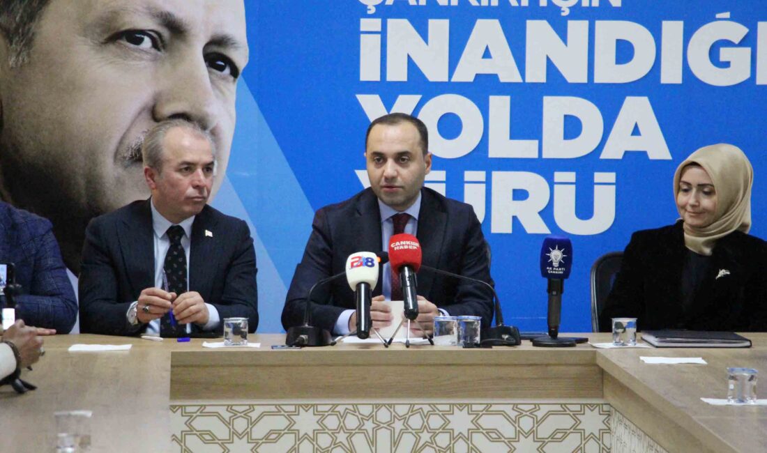 Erdoğan: 1100 kişinin istihdam edileceği bir otomobil fabrikası kuruluyor AK Parti İl Başkanı Koray Erdoğan, düzenlediği basın toplantısında Çankırı’ya