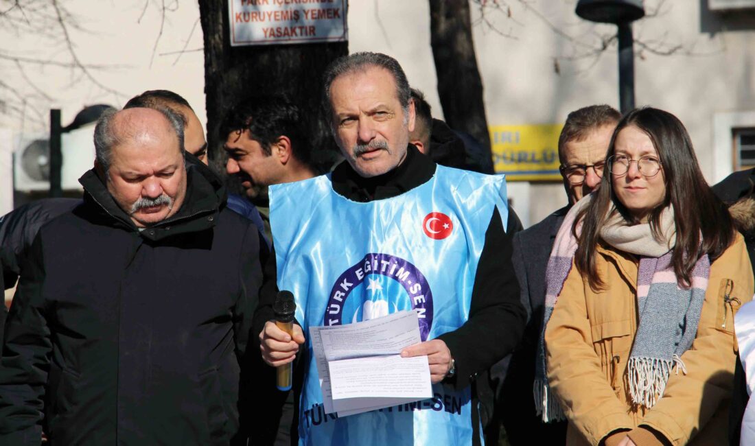 Yandım: Enflasyon yükselmiş, maaşlar erimiştir Türkiye Kamu Sen İl Temsilcisi ve Türk Eğitim Sen Şube