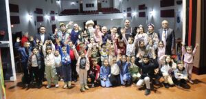 Ara tatil dolayısıyla Çankırı Belediyesi tarafından düzenlenen tiyatro etkinliği, yaklaşık