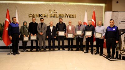 Çankırı Belediye Başkanı İsmail Hakkı Esen, şehir merkezindeki gıda üretim