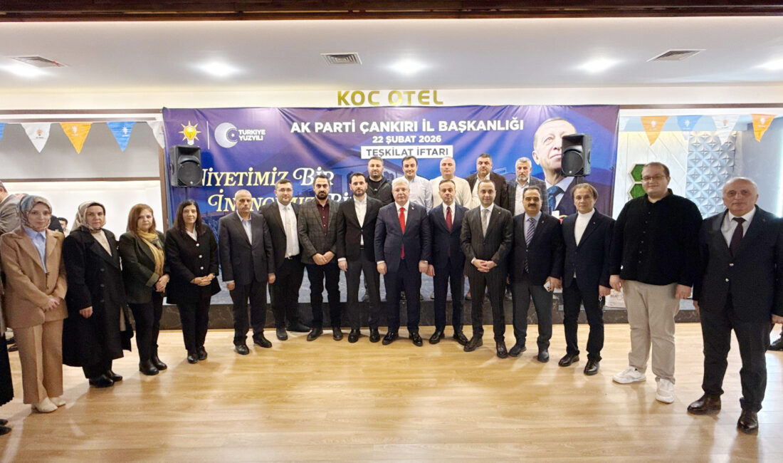 AK Parti Çankırı’da “Vefa” Sofrası: Teşkilat İftarda Bir Araya Geldi AK Parti Çankırı İl Teşkilatı, Ramazan ayının manevi ikliminde düzenlenen
