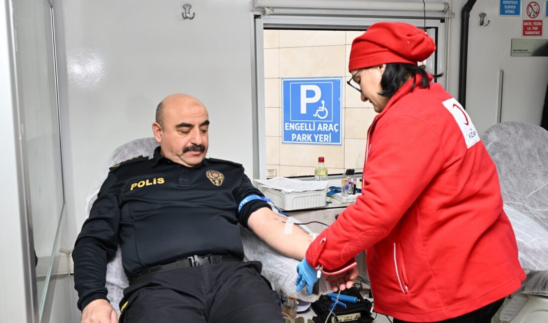 Emniyet teşkilatından kan bağışı Çankırı’da zaman zaman kan bağışı alan Türk Kızılay’ı, bu sefer