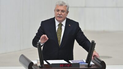 Daha önce çay simit hesabı ile büyük tepki toplayan AK