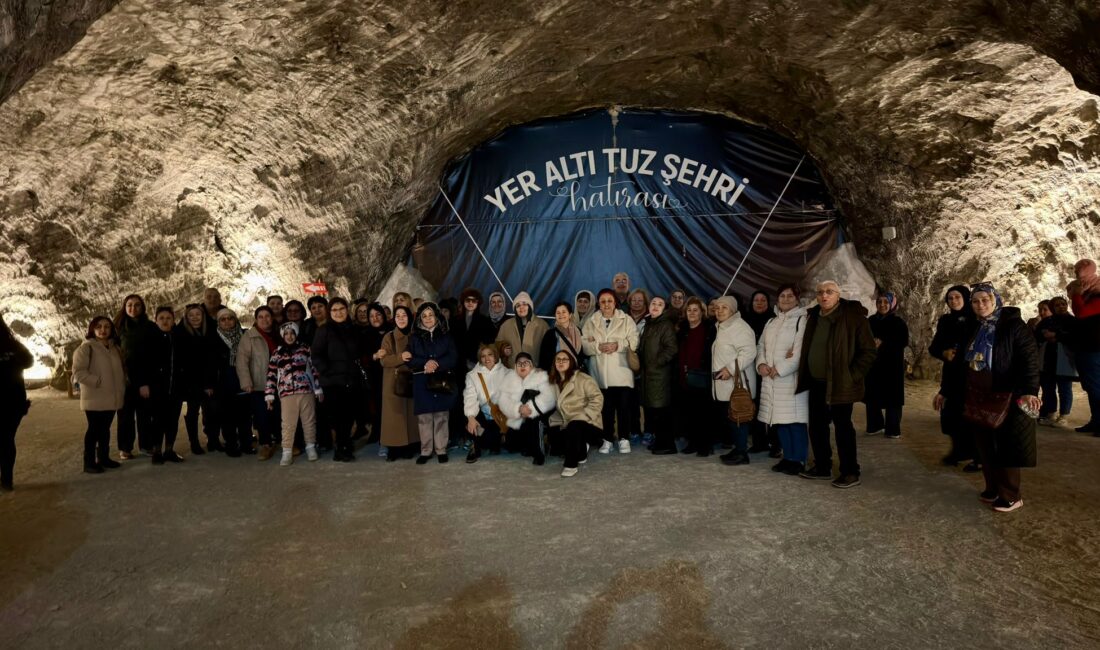 Samsun’dan Çankırı’ya ziyaretçi akını Samsun’dan hafta sonu tatili için Çankırı’ya gelen 70 kişilik ziyaretçi