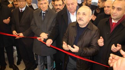 Yeni yerine taşınan Petrol-İş Sendikası Çankırı Şubesi’nin açılış töreni gerçekleştirildi.