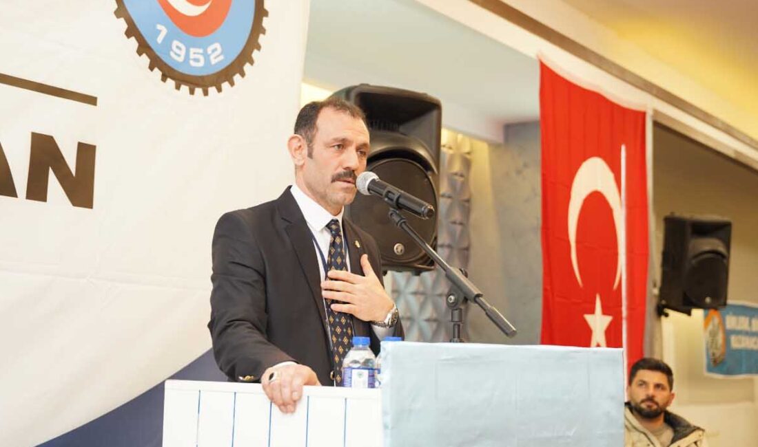 Halil İbrahim Topcu, güven tazeledi Petrol-iş Sendikası Çankırı Şubesi olağan genel kurulu gerçekleştirildi. Gerçekleştirilen