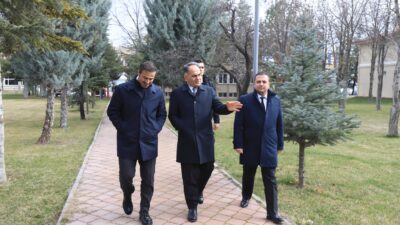 Vali Çakırtaş daha sonra DSİ yerleşkesini gezerek incelemelerde bulundu.