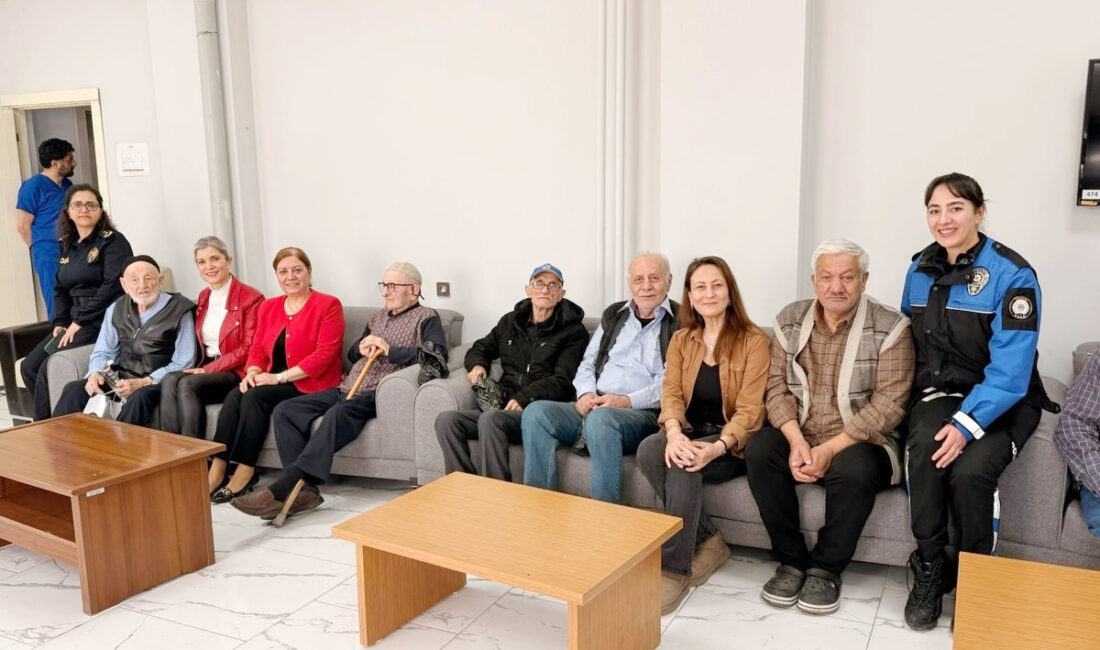 18-24 Mart Yaşlılara Saygı Haftası kapsamında Eldivan İsmail Özdemir Huzurevi’ni