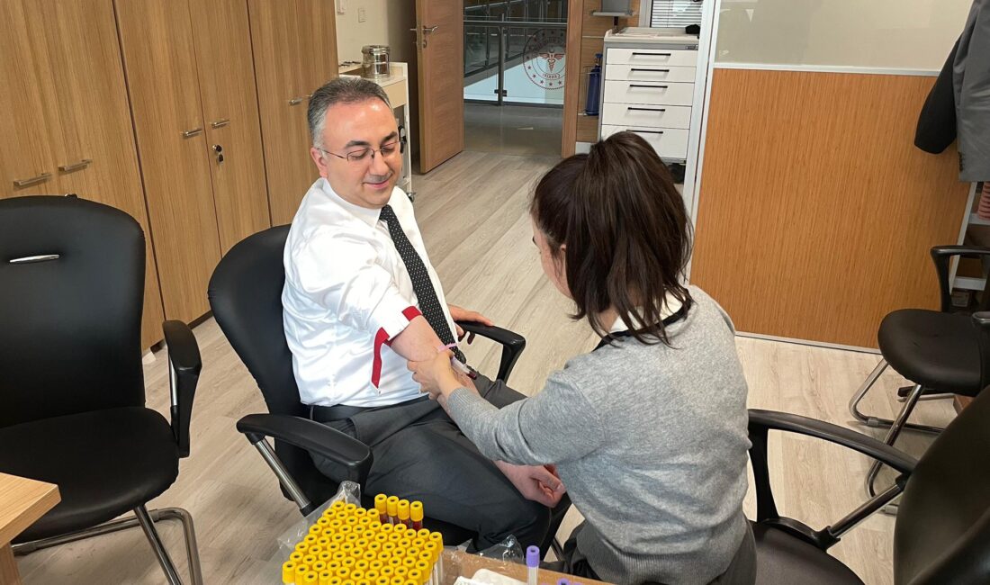 Müdür Bulut’tan Personeline Örnek Teşkil Eden Adım İl Sağlık Müdürlüğü’nde periyodik sağlık kontrolleri aralıksız sürüyor. Çalışanların meslek