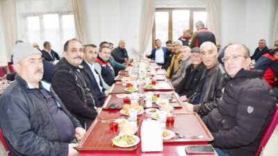 Tarım ve Orman İl Müdürü Latif Candan çiftçilerle iftar programında