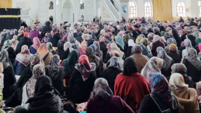 Bademlik ve Hoca Ahmet Yesevi Camilerinde eş zamanlı olarak düzenlenen