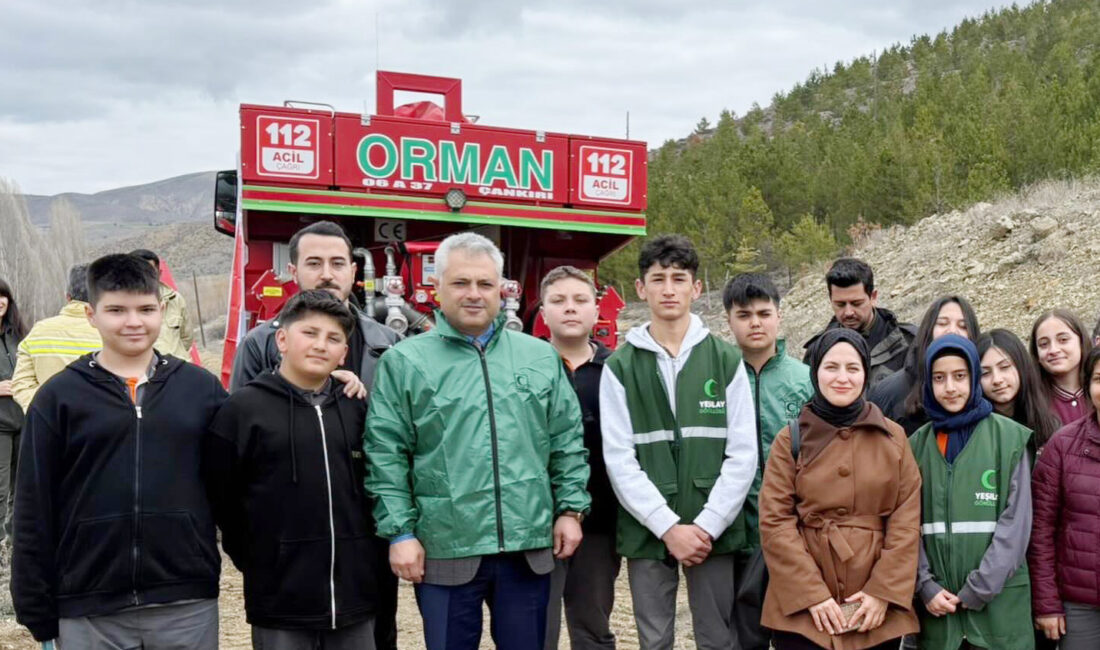 Fidanlar toprakla buluştu Eldivan Kaymakamlığı koordinesinde düzenlenen fidan dikim etkinliğinde, protokol üyeleri ve