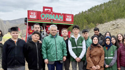 Eldivan Kaymakamlığı koordinesinde düzenlenen fidan dikim etkinliğinde, protokol üyeleri ve