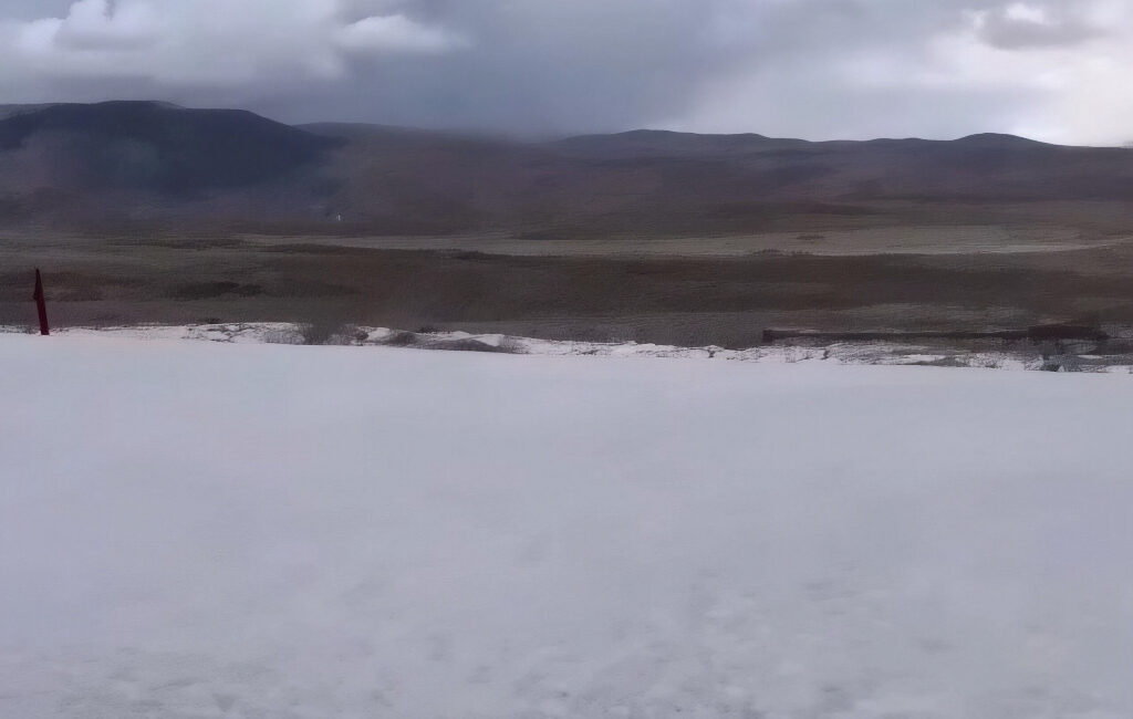 Ankara-Çankırı karayolu üzerinde öğle saatlerinde aniden bastıran yoğun dolu yağışı,