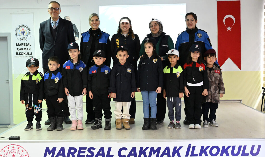 Çankırı Emniyet Müdürlüğüne bağlı ekipler okullarda eğit ve bilgilendirme çalışmalarını