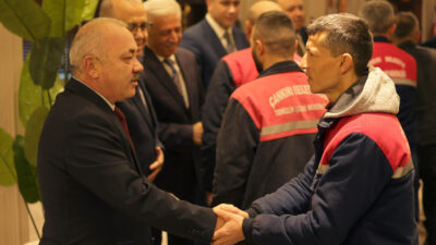 Çankırı Belediyesi’nin geleneksel bayramlaşma töreni bu yıl da renkli görüntülere