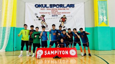 Mehmetçik Ortaokulu Yıldız Futsal Takımı, Bartın’ da düzenlenen grup müsabakalarında