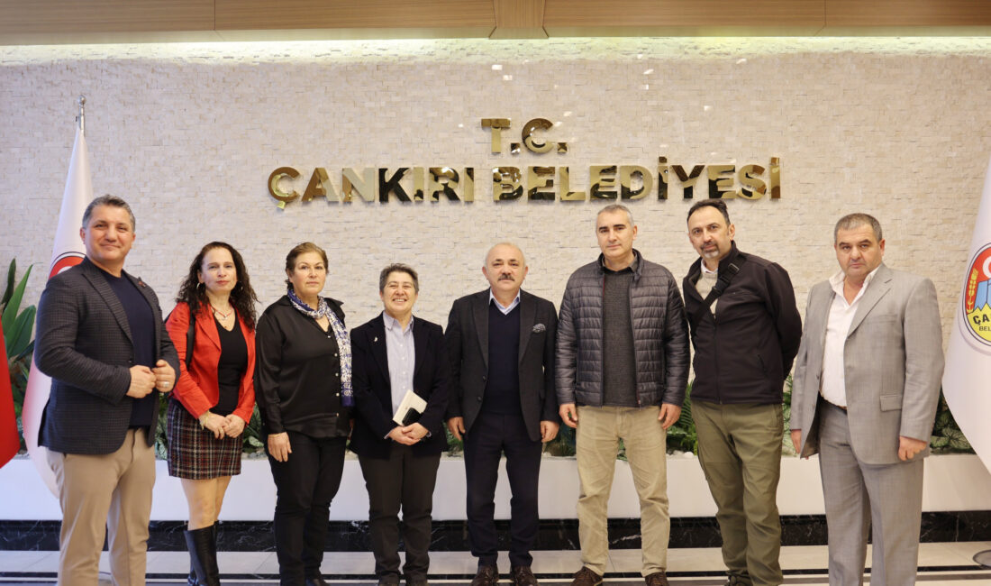 Çankırı Belediye Başkanı İsmail Hakkı Esen, turizm acenteleri ile bir