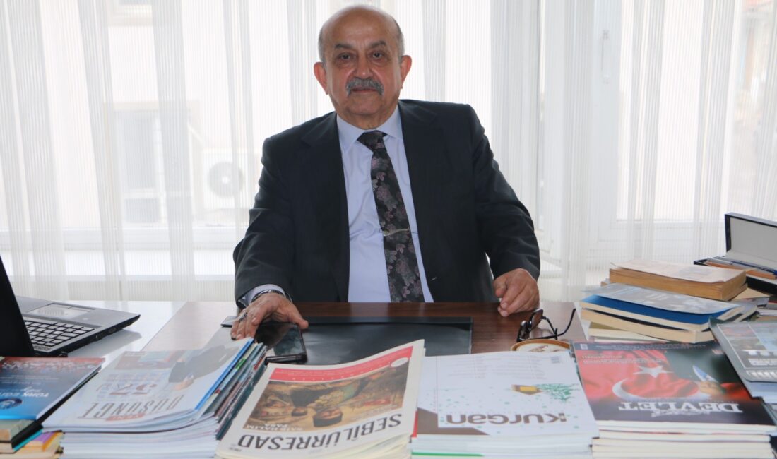 Ahmet Kurt’un sanat ve edebiyat serüveni örnek oldu Sağlık Meslek Lisesi Meslek dersleri öğretmeni ve Çankırı Sağlık Meslek