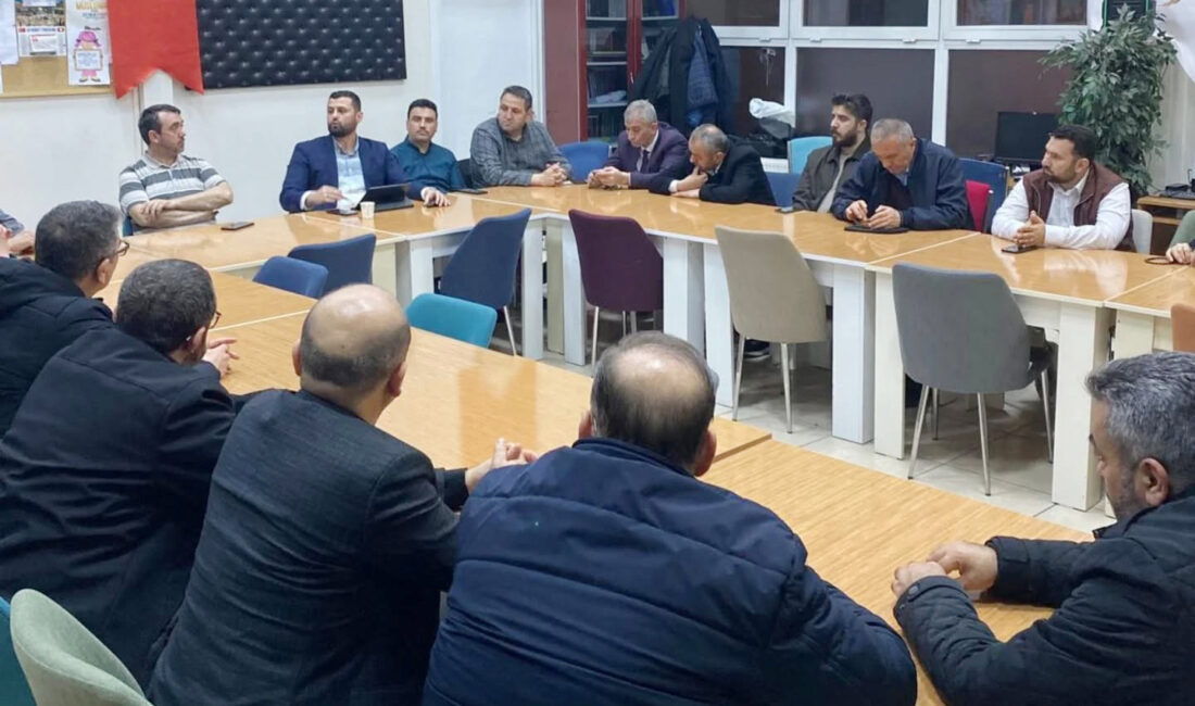 “Güncel Fıkhî Meselelerin Tahlili” Toplantılarına Din Görevlilerinden Yoğun İlgi Çankırı İl Müftülüğü tarafından Diyanet Gençlik Merkezinde düzenlenen “Güncel Fıkhî