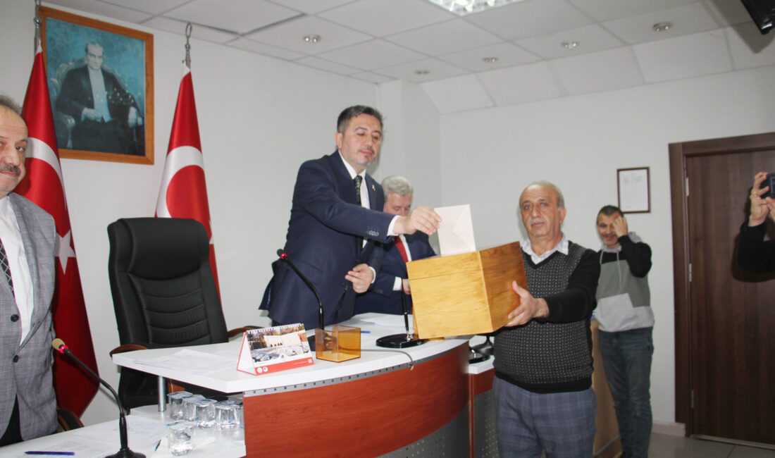 İl Genel Meclisi Başkanlığı’na oy birliği ile Ahmet Ulusoy yeniden