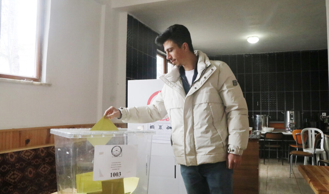 Çankırı’nın Orta ilçesine bağlı Elmalık köyünün belde olması için düzenlenen