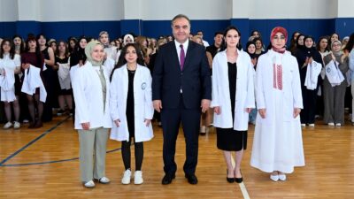 Çankırı Karatekin Üniversitesi (ÇAKÜ) Sağlık Bilimleri Fakültesinde, 8 bölümden toplam