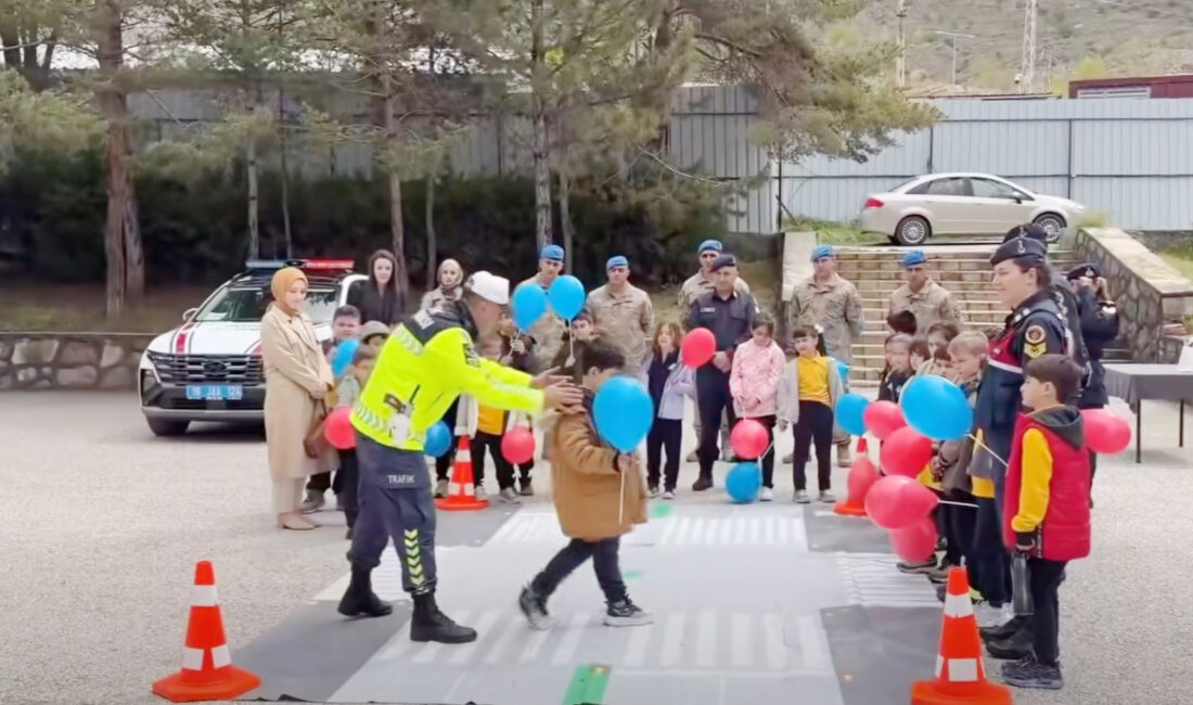 Çankırı’da Karayolu Trafik Haftası etkinlikleri kapsamında anlamlı bir buluşma gerçekleşti.