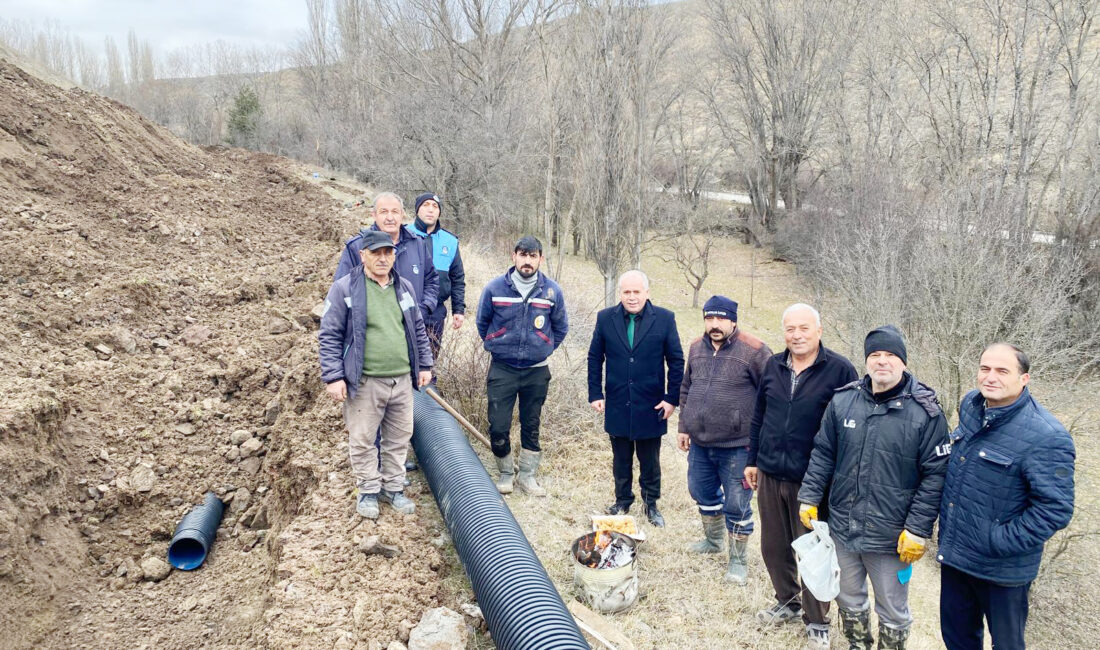 Kurşunlu’da bakım, onarım ve temizlik seferberliği Kurşunlu Belediyesi, ilçenin çehresini değiştiren ve yaşam kalitesini artıran çalışmalarına