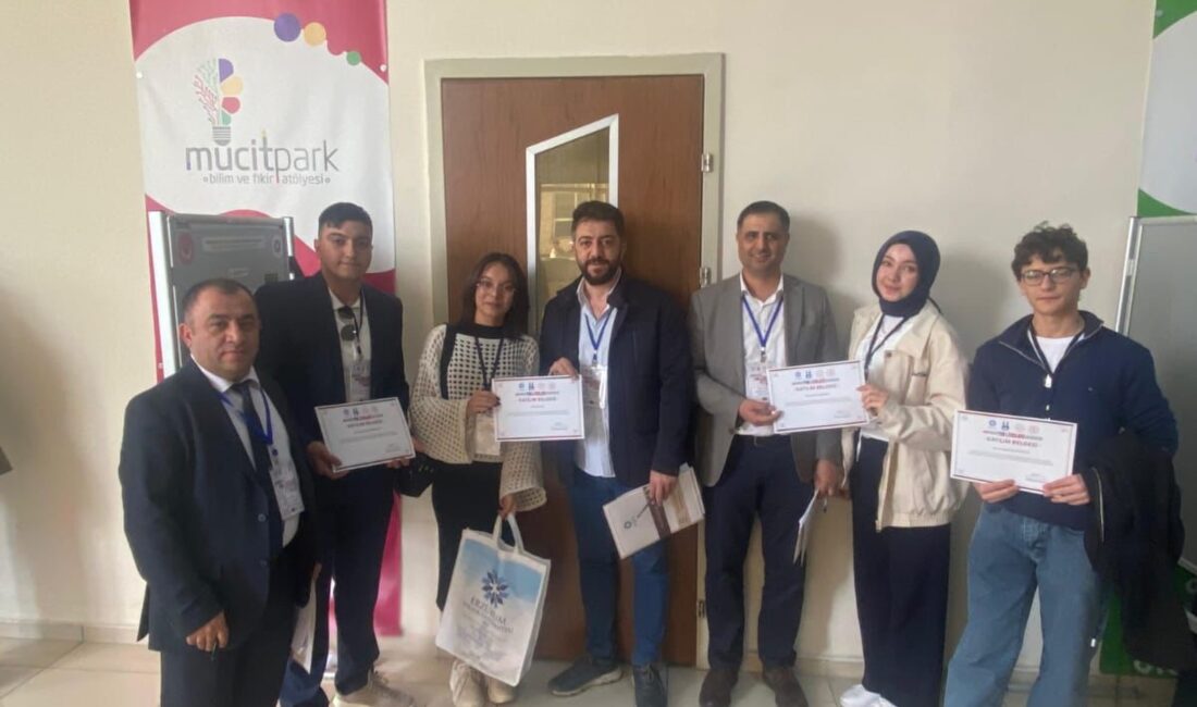 Çankırı TOBB Fen Lisesi Erzurum’da sunum yaptı Çankırı TOBB Fen Lisesi öğrencileri, Erzurum Teknik Üniversitesi tarafından düzenlenen