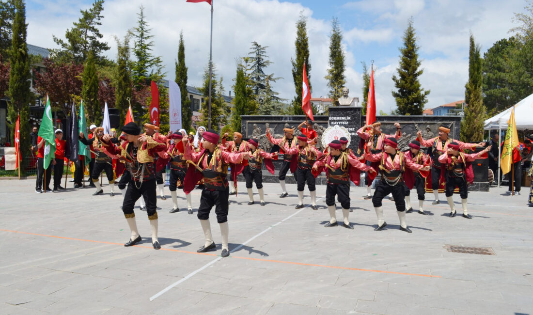 Çankırı’nın ilçelerinde 19 Mayıs Atatürk’ü Anma, Gençlik ve Spor Bayramı kutlandı Çankırı’nın ilçelerinde 19 Mayıs Atatürk’ü Anma, Gençlik ve Spor Bayramı