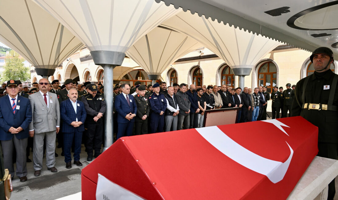 Kıbrıs gazisi Hüseyin elmalı vefat etti Kıbrıs Gazisi Hüseyin Elmalı, tedavi gördüğü Ankara’da hayata gözlerini yumdu.