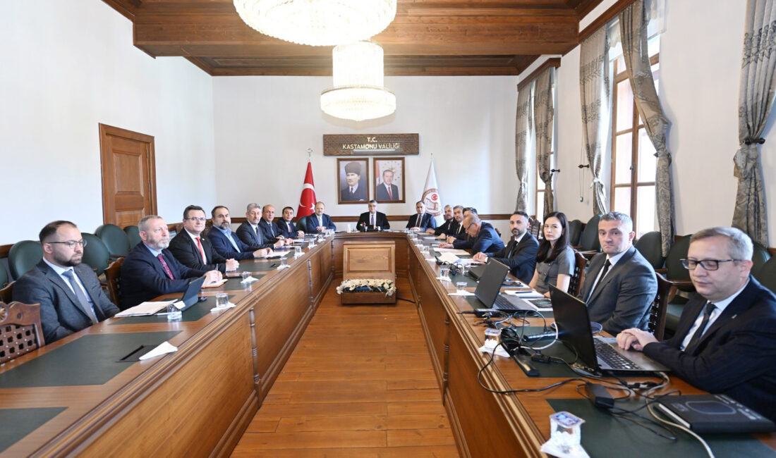 KUZKA Yönetim Kurulu, bölgeye ilişkin önemli konuları görüştü Kuzey Anadolu Kalkınma Ajansı (KUZKA) yönetim kurulu toplantısı, Sinop Valisi