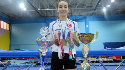 Türkiye’deki şampiyonalarda 5 altın, 7 gümüş, 4 bronz, uluslararası organizasyonlarda