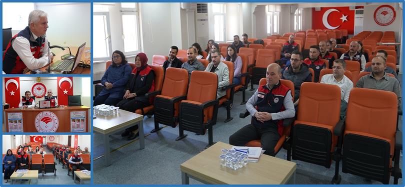 Çankırı’ da Buzağı Kayıplarının Önlenmesi ve Üreme Verimliliği Eğitimi Gerçekleştirildi Çankırı İl Tarım ve Orman Müdürlüğü, hayvancılıkta verimliliğin artırılması ve