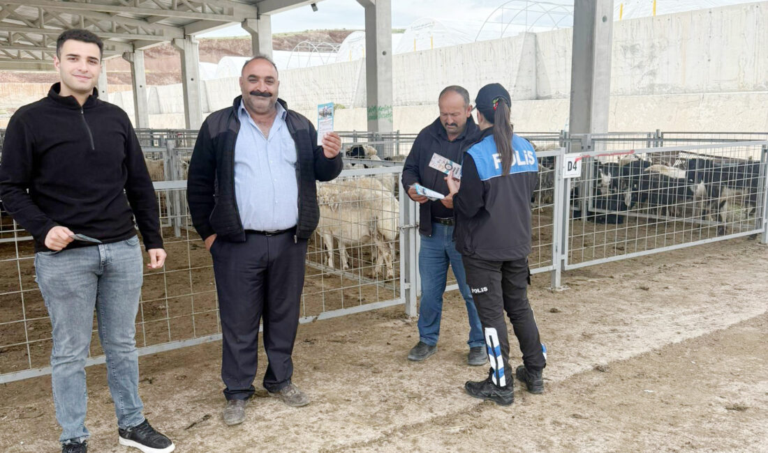 Çankırı Polisinden Kurban Pazarında ‘Sahte Para’ Mesaisi! Çankırı İl Emniyet Müdürlüğü, yaklaşan Kurban Bayramı öncesinde hayvan pazarındaki