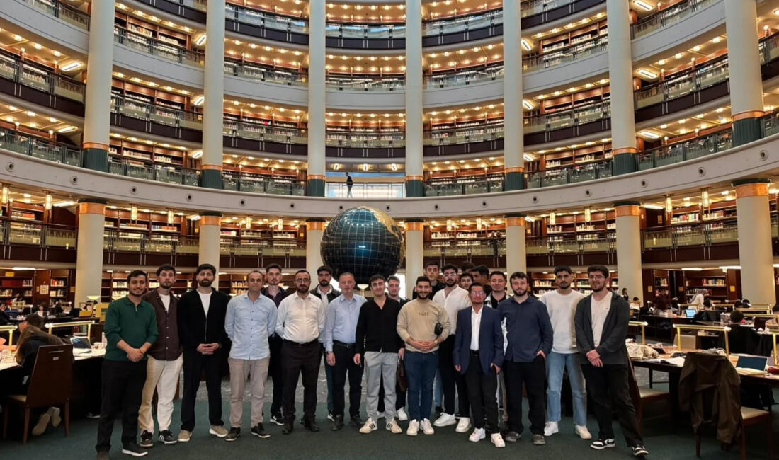 Çankırı İl Müftülüğünden Üniversite Ankara Gezisi Çankırı Müftülüğü Gençlik Koordinatörlüğü organizesiyle, Ankara Müftülüğü Gençlik Koordinatörlüğü ve
