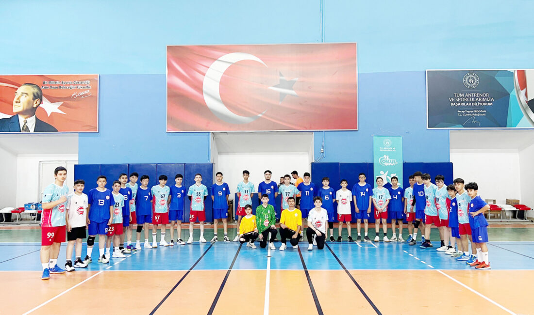 Karatekin İdman Yurdu’ndan Kırıkkale’de Ezici Galibiyet Çankırı’yı Türkiye Şampiyonası’nda Temsil Edecekler Karatekin İdman Yurdu Hentbol Takımı,